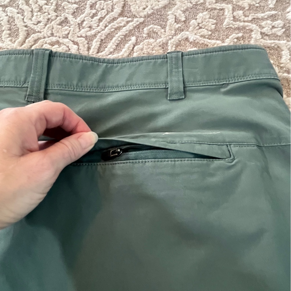 Eddie Bauer Men’s Voyager Flex 10” Chino Shorts - Picture 6 of 12